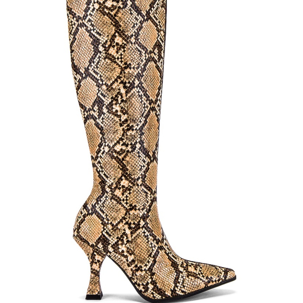 Corrode boots brown animal print